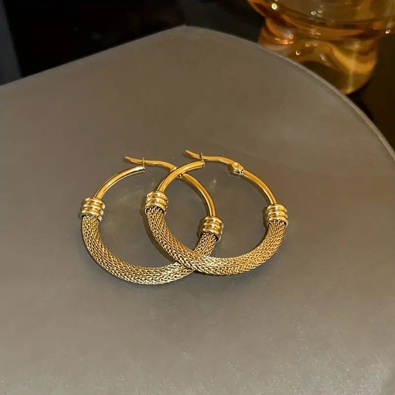 Ohrringe aus Edelstahl, 18 Karat vergoldet, Creolen
