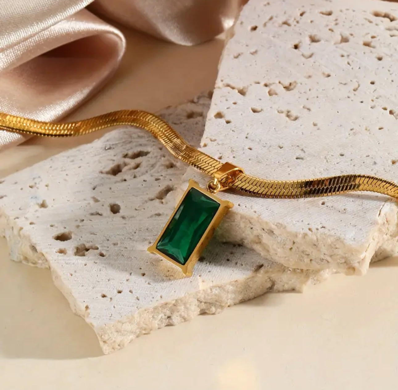 Ohrringe + 1 Halskette Schmuckset Aus Edelstahl 18k Vergoldet